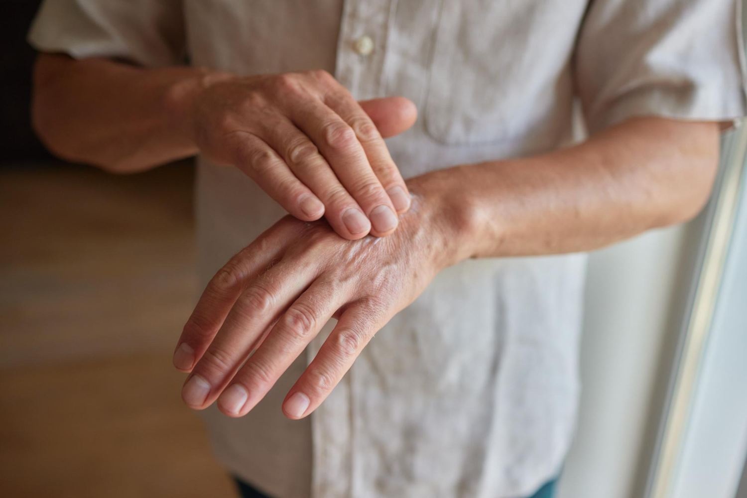 Vivir con polimialgia reumática: claves para el día a día