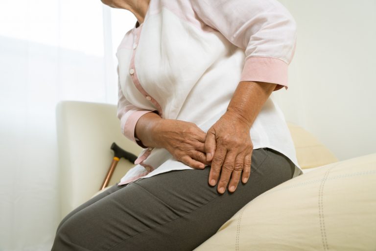 Trencament de pelvis en ancians: símptomes i conseqüències